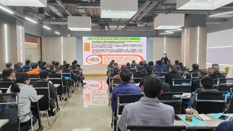企业内训合同收费标准：揭秘内训成本构成与优化策略